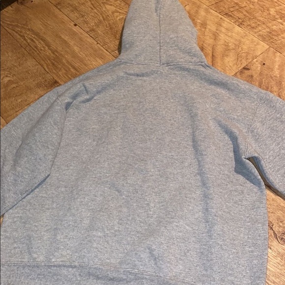 Phillies 2008 World series sweatshirt - Picture 2 of 3